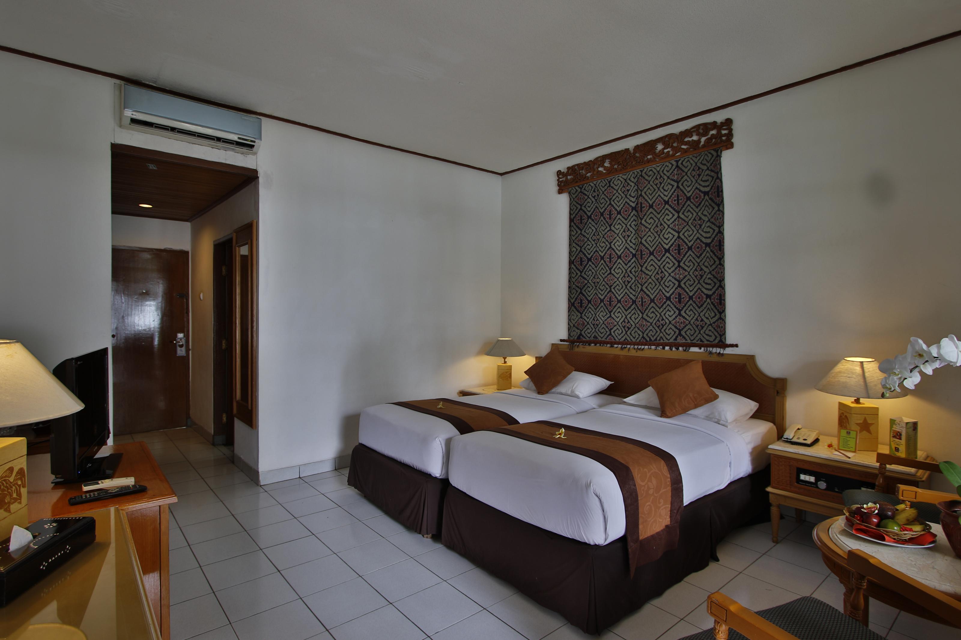 Jayakarta Hotel Lombok Senggigi Exterior photo