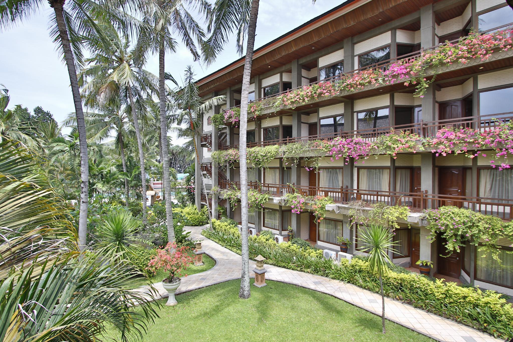 Jayakarta Hotel Lombok Senggigi Exterior photo