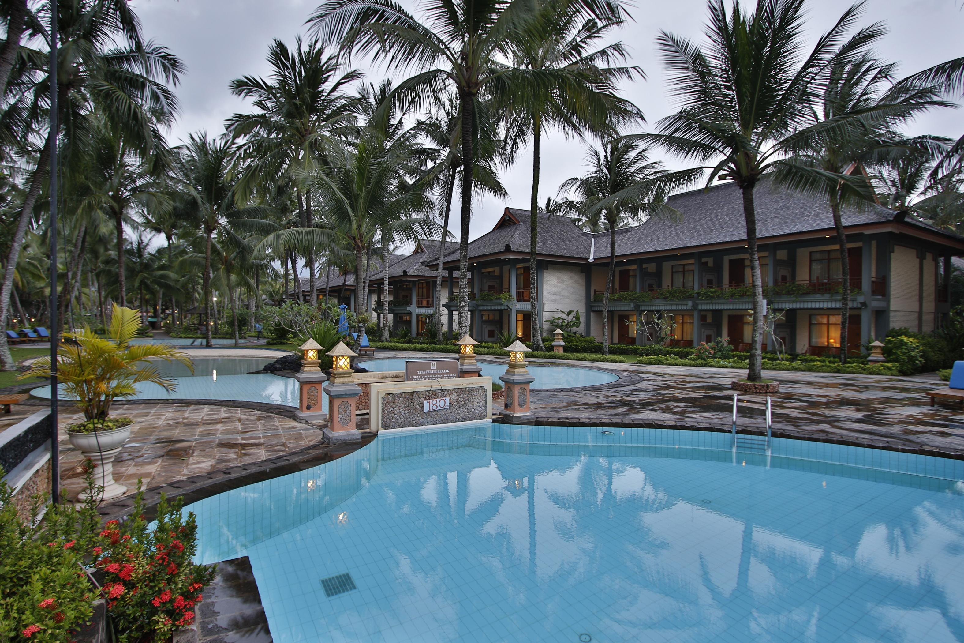 Jayakarta Hotel Lombok Senggigi Exterior photo